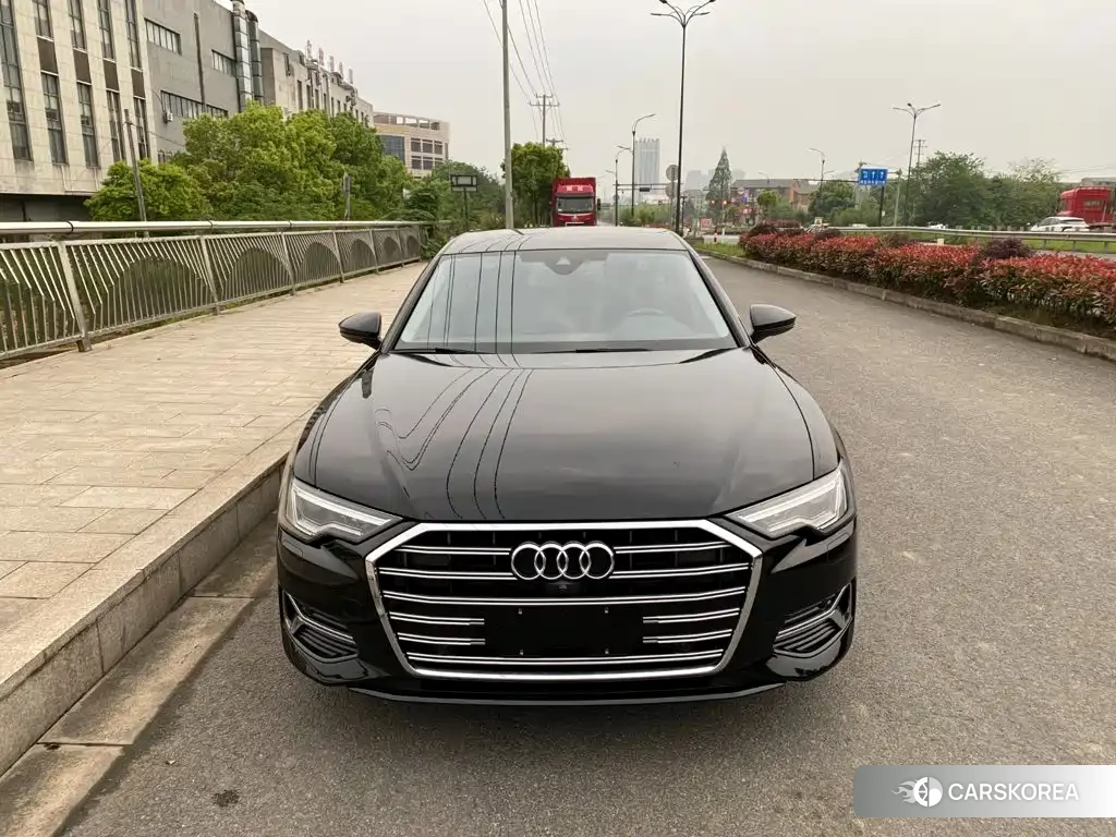 Audi A6L 2022 Черный из Китая, фото 6