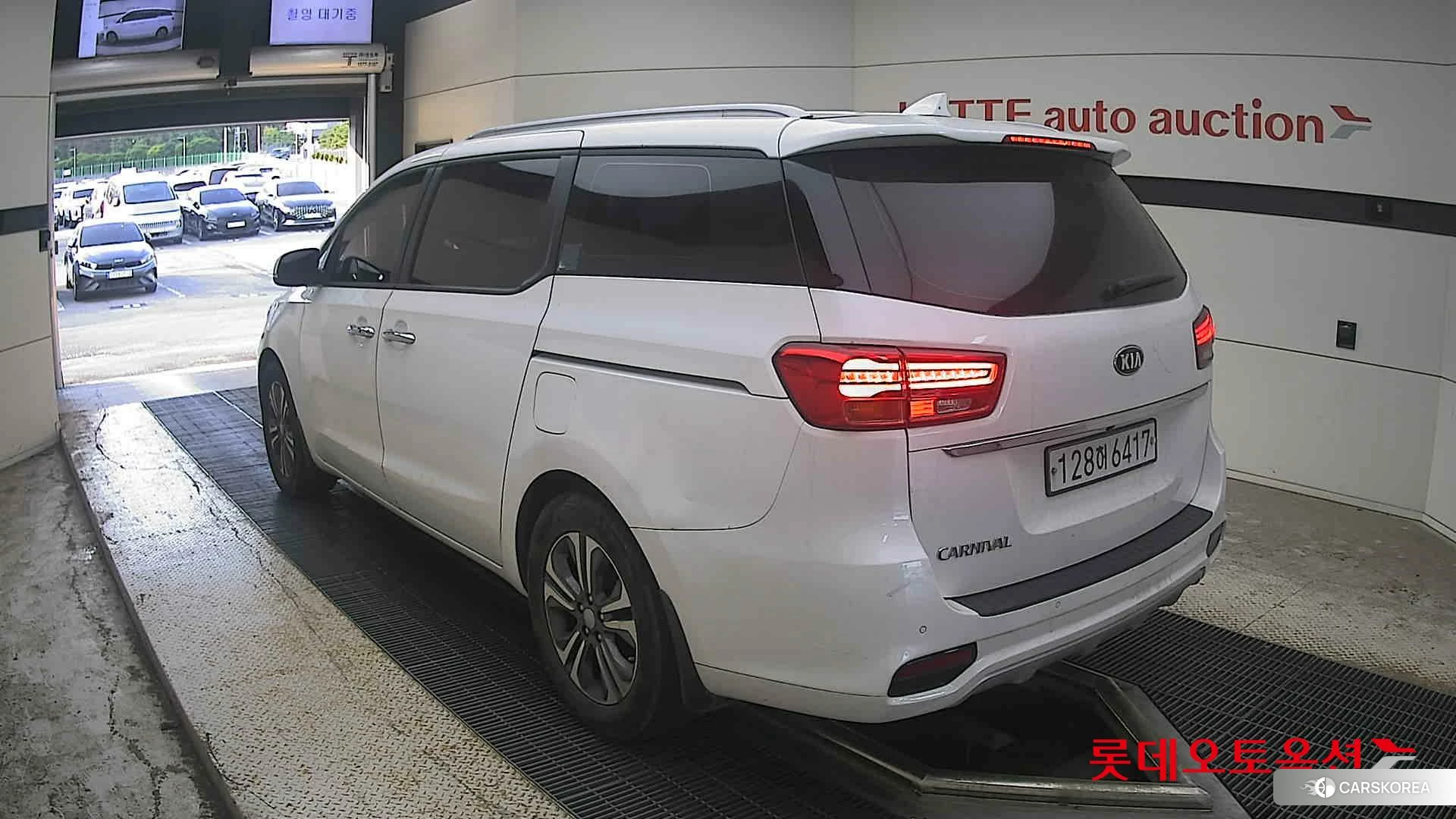 Kia Carnival id 4909240 из Кореи 34