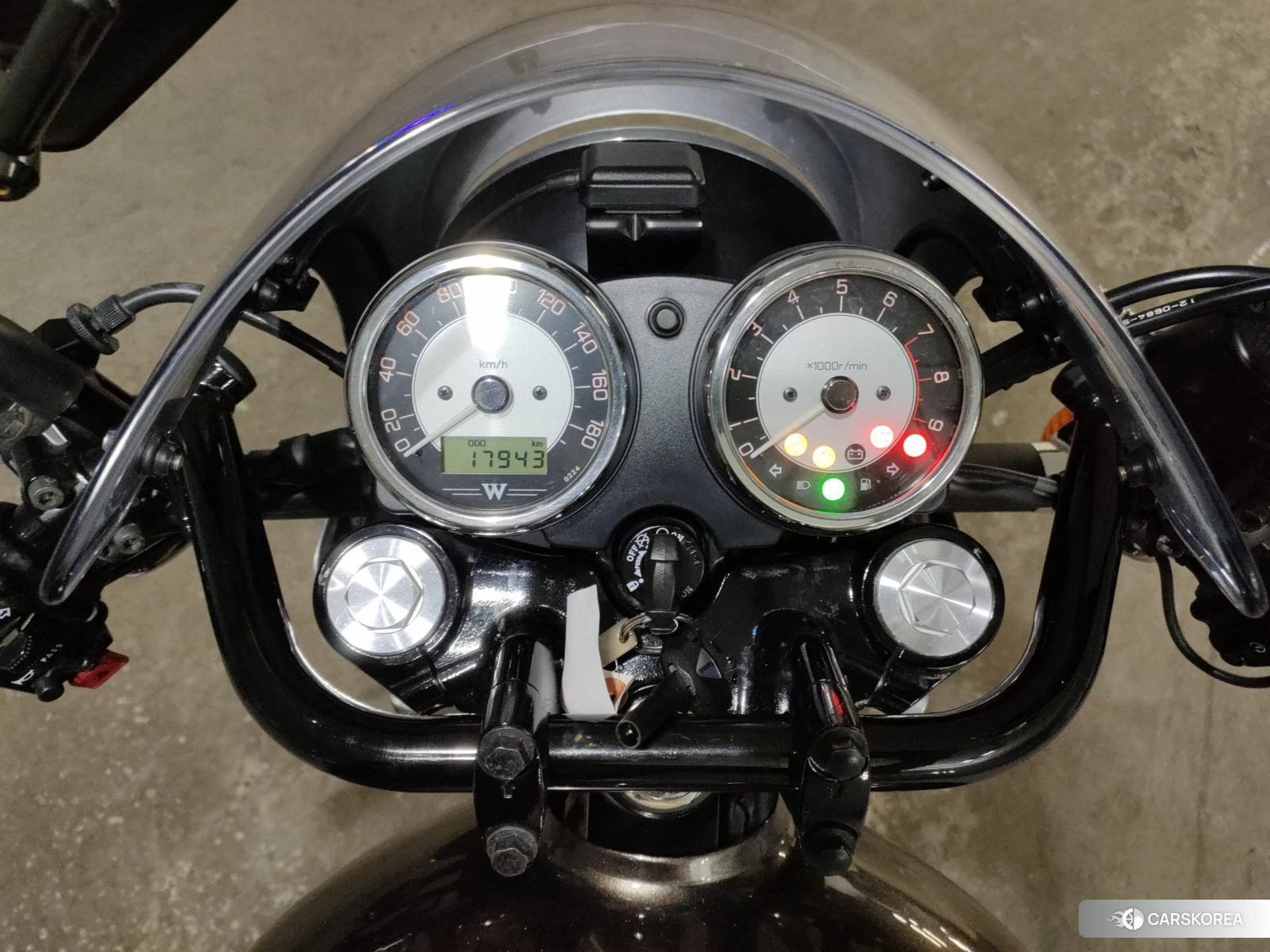 Kawasaki W800 CAFE id 3949254 из Японии 6