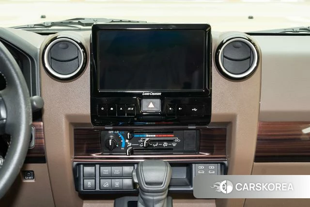 Toyota Land Cruiser 70 Series id 4272193 из Китая 14