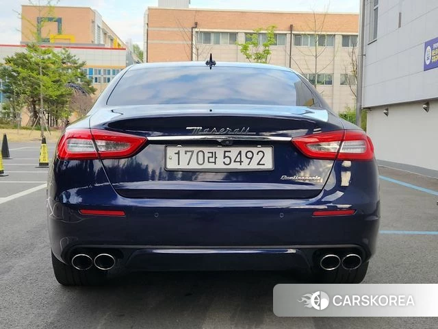 Maserati Quattroporte id 4255227 из Кореи 16