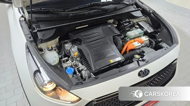 Kia Niro id 3045463 из Кореи 16