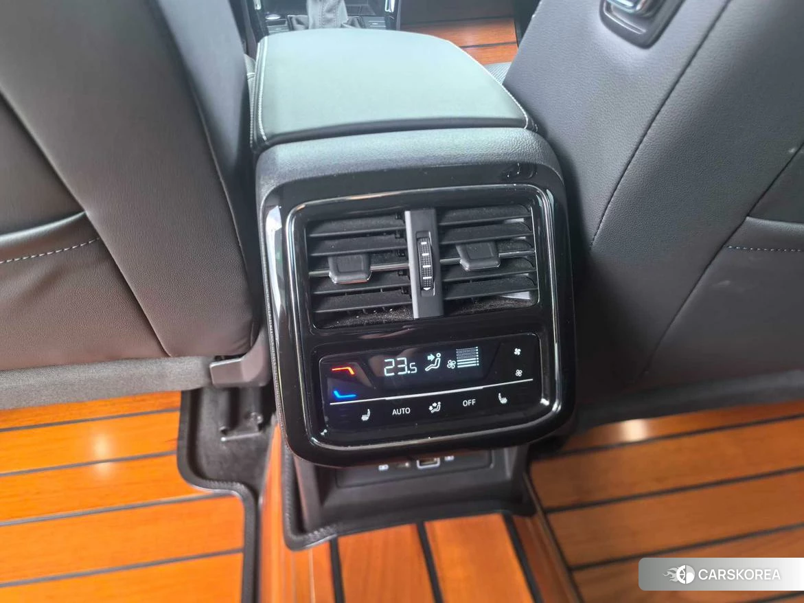 Volkswagen Passat id 4452830 из Китая 18