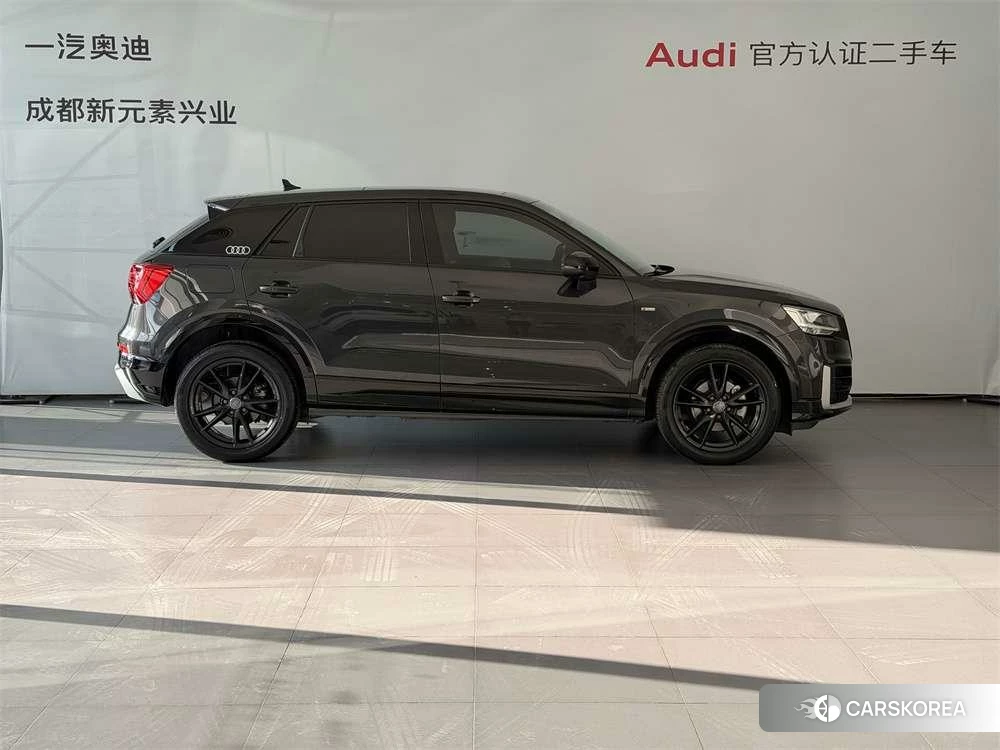 Audi Q2L id 4455259 из Китая 9