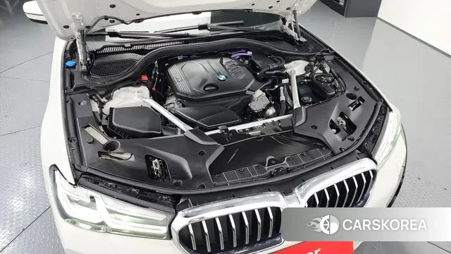 BMW 5 Series (G30) id 3600039 из Кореи 16