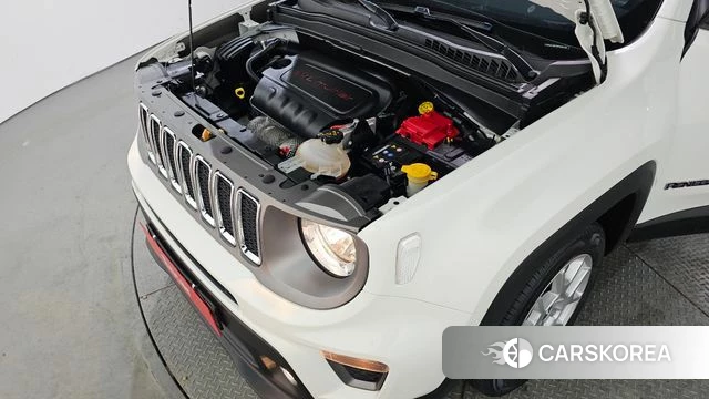 Jeep Renegade id 3871968 из Кореи 16