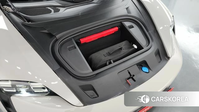 Porsche Taycan id 4428501 из Кореи 32
