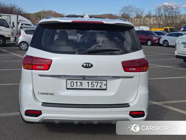 Kia The New Carnival id 3737073 из Кореи 16
