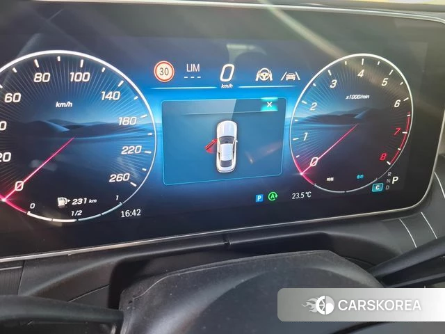 Mercedes-Benz CLE-Class C236 2024 Белый из Кореи, фото 6