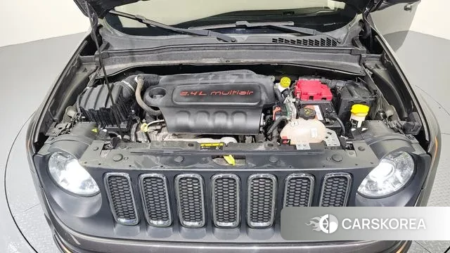 Jeep Renegade id 3308111 из Кореи 16