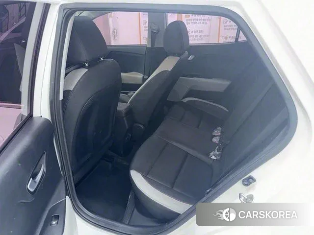 Kia Stonic id 3096028 из Кореи 16