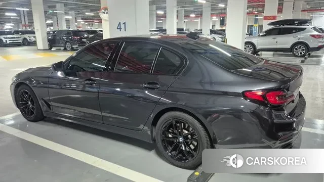 BMW 5 Series (G30) id 3474477 из Кореи 15