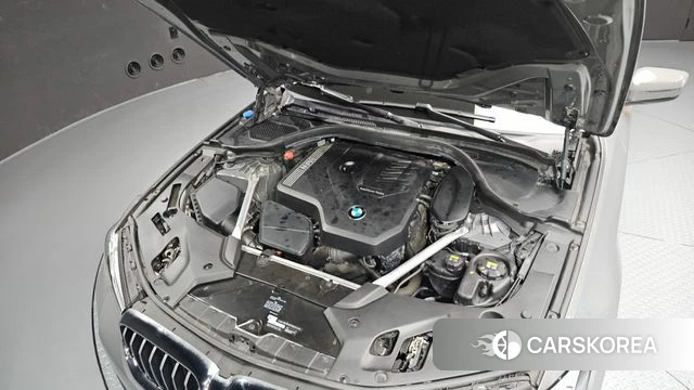 BMW 5 Series (G30) id 4651616 из Кореи 27
