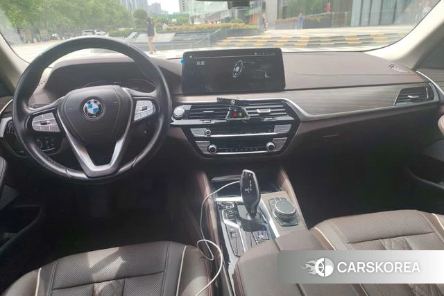 BMW 5 series PHEV id 4263957 из Китая 13
