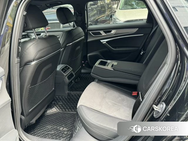 Audi A6L id 4291450 из Китая 12