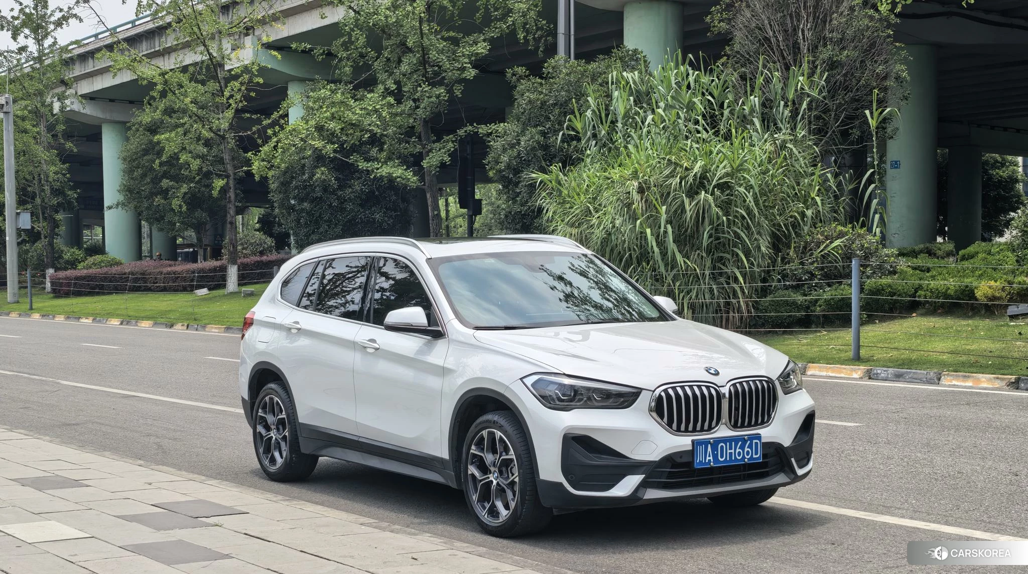 BMW X1 id 4512754 из Китая 14