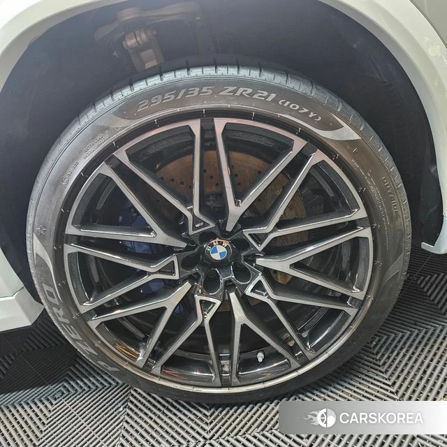 BMW X6M (G06) 2024 Белый из Кореи, фото 6