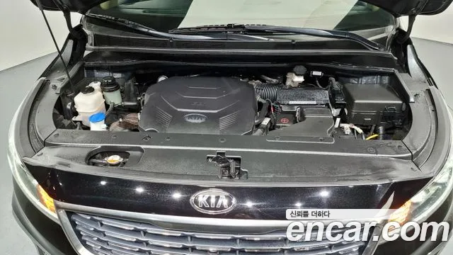 Kia The New Carnival id 2342440 из Кореи 16