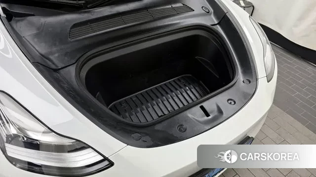 Tesla Model Y id 3300816 из Кореи 16