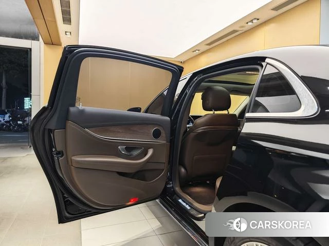 Mercedes-Benz E-class id 4277166 из Китая 31