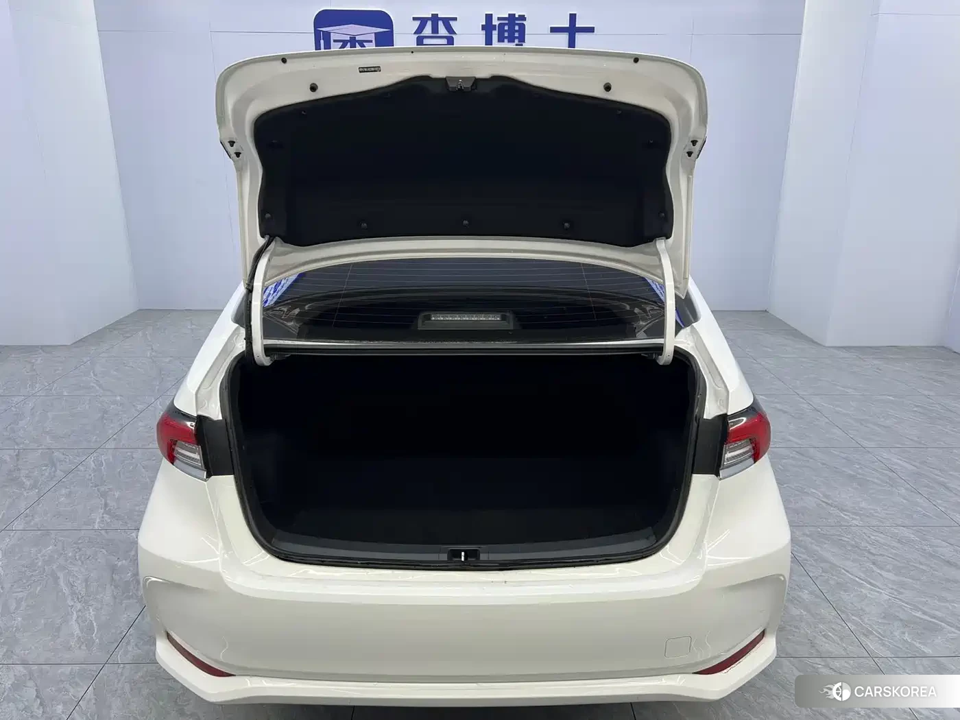 Toyota Corolla id 4622614 из Китая 19