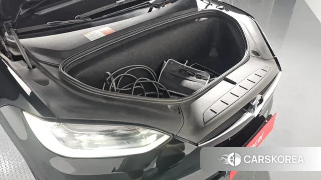 Tesla Model X id 3536099 из Кореи 16