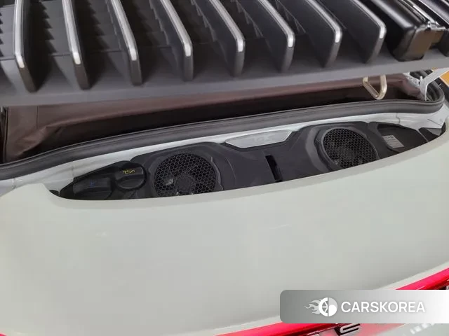 Porsche 911(992) id 3368181 из Кореи 15