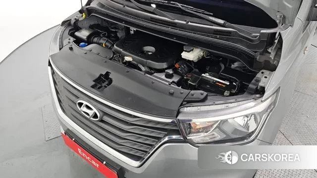 Hyundai The New Grand Starex id 3557569 из Кореи 16