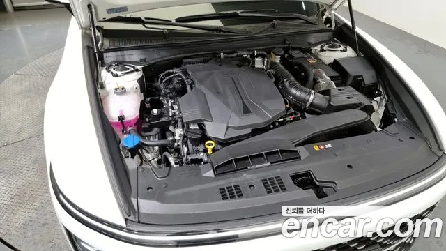 Hyundai Grandeur (GN7) id 2369157 из Кореи 16