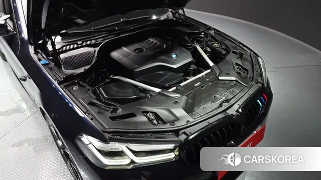 BMW 5 Series (G30) id 3044027 из Кореи 16