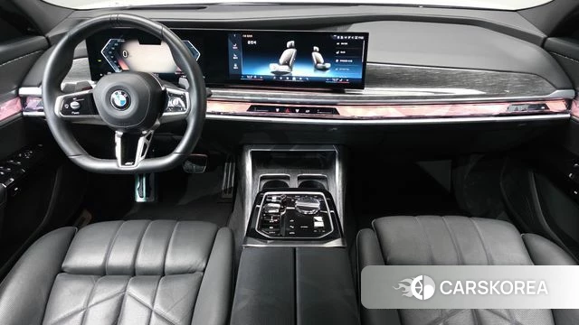 BMW 7 Series (G70) id 3864538 из Кореи 16