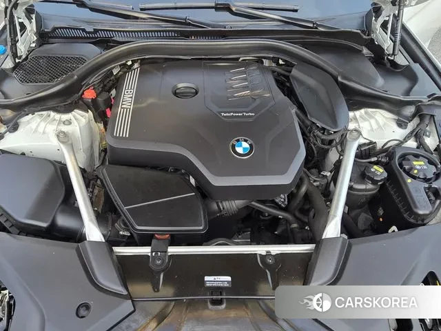 BMW 5 Series (G30) id 3058459 из Кореи 15