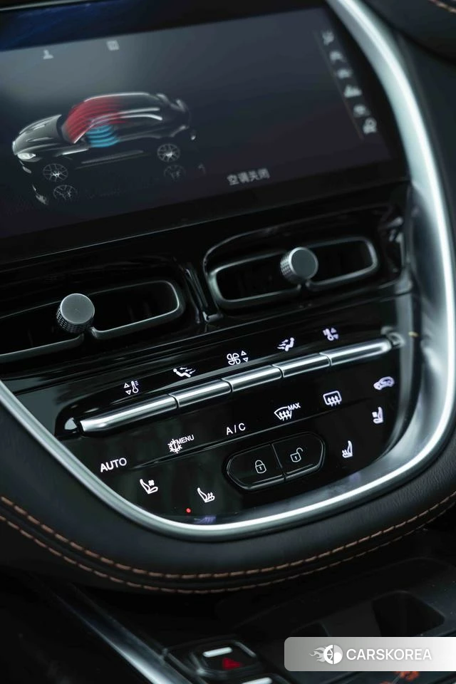 Aston Martin DBX id 4238519 из Китая 15