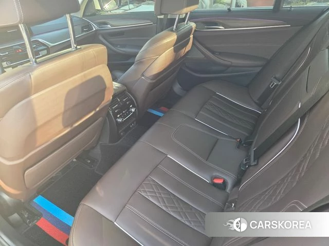 BMW 5 Series (G30) id 4329939 из Кореи 8