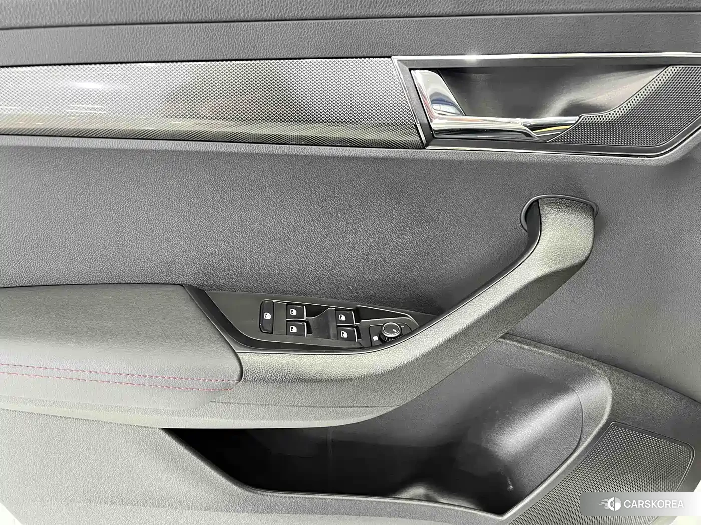 Skoda Krok id 4545731 из Китая 17