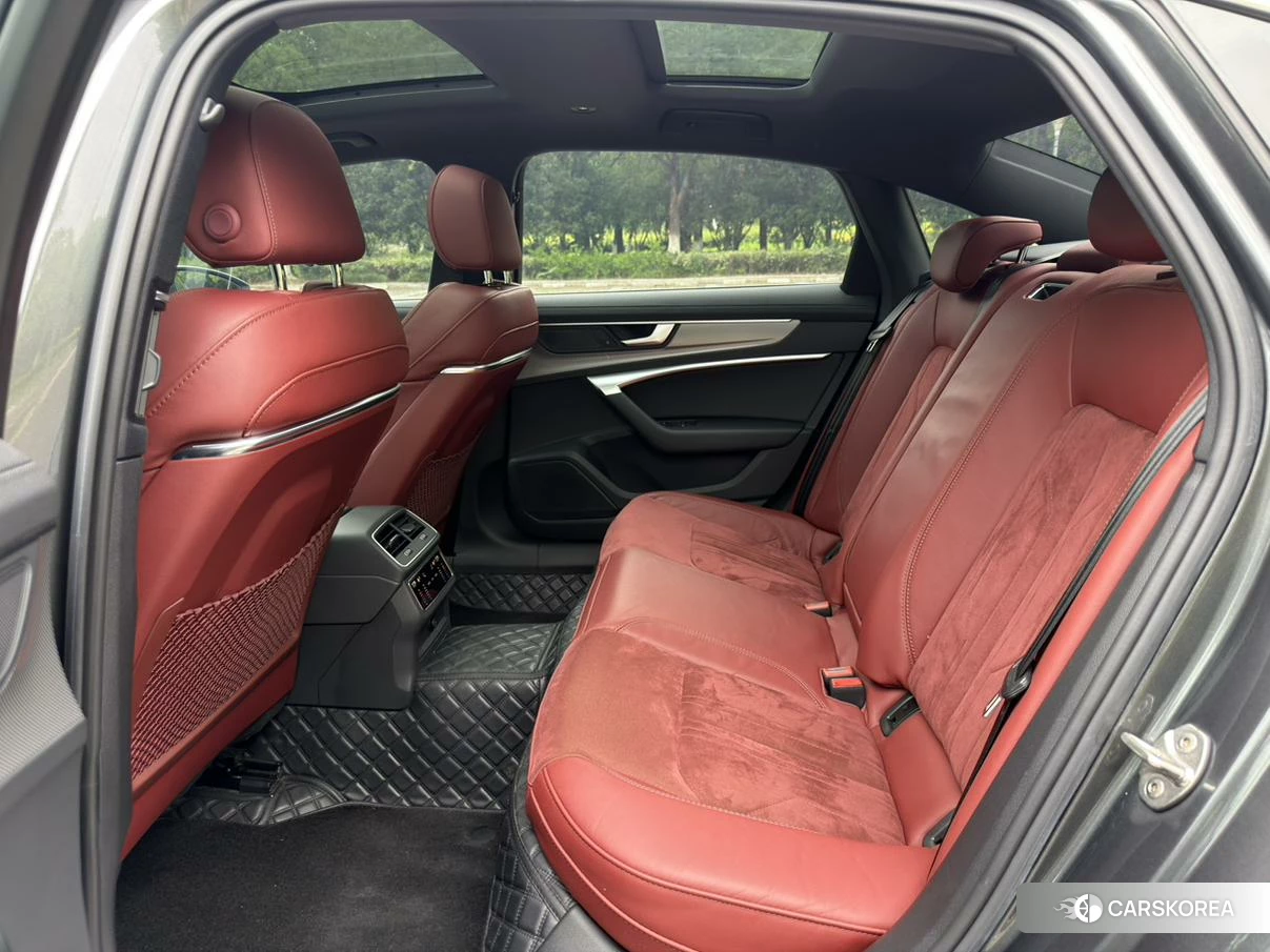 Audi A6L id 4473814 из Китая 16