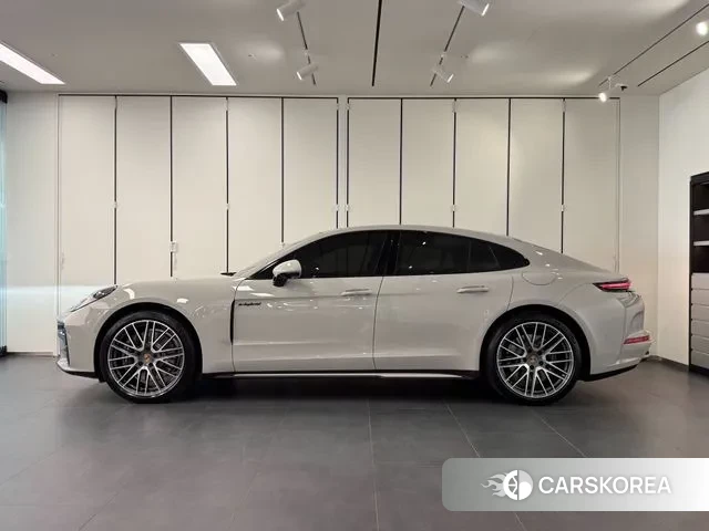 Porsche Panamera (972) id 3544385 из Кореи 8