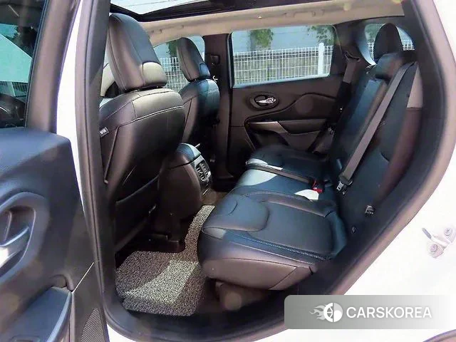 Jeep Cherokee (KL) id 2971032 из Кореи 16