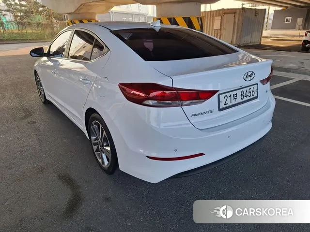 Hyundai Avante AD id 3480375 из Кореи 15