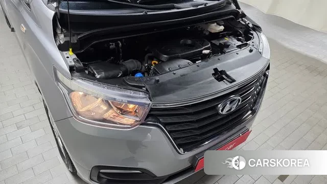 Hyundai The New Grand Starex id 3349951 из Кореи 16