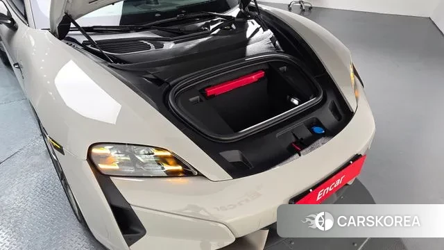 Porsche Taycan id 3080901 из Кореи 16