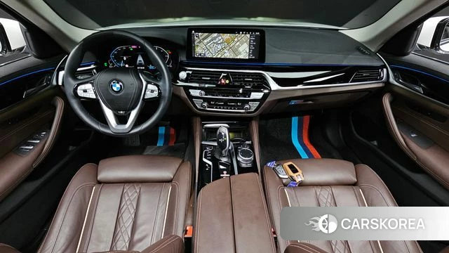BMW 5 Series (G30) id 4585960 из Кореи 28
