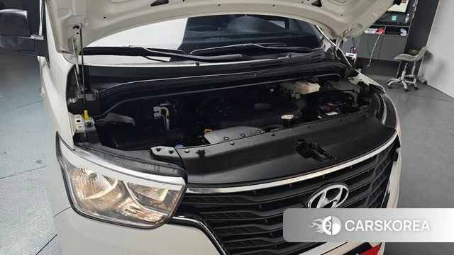 Hyundai The New Grand Starex id 3904691 из Кореи 16