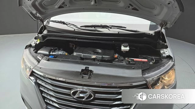 Hyundai The New Grand Starex id 3796068 из Кореи 16