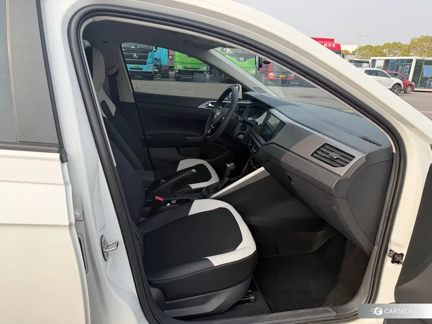 Volkswagen Polo id 4628381 из Китая 9