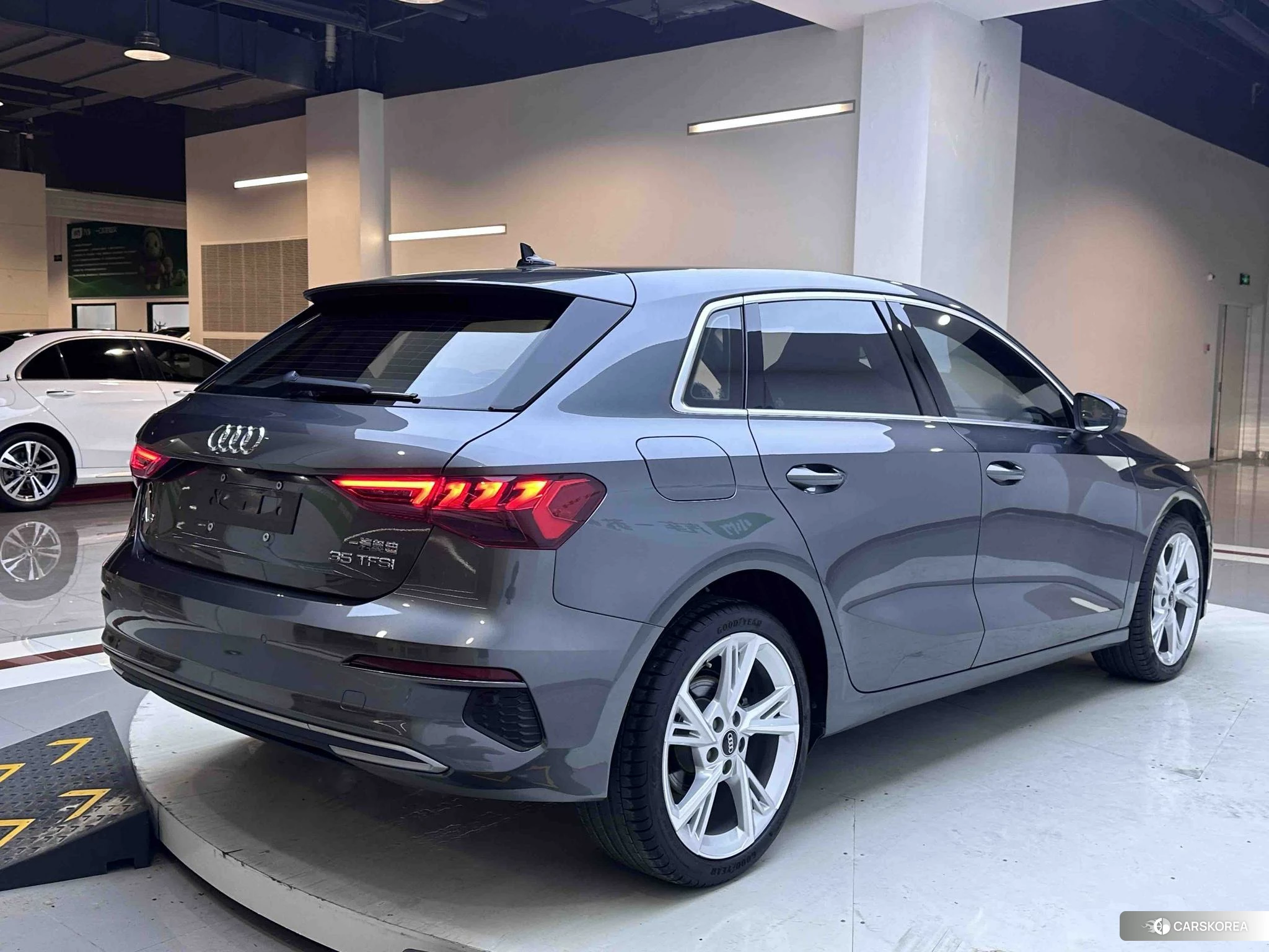 Audi A3 id 4487265 из Китая 18