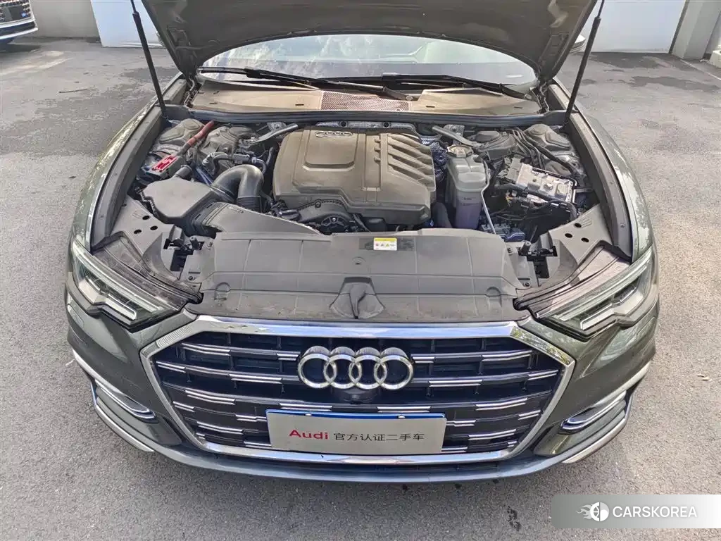 Audi A6L id 4576555 из Китая 17