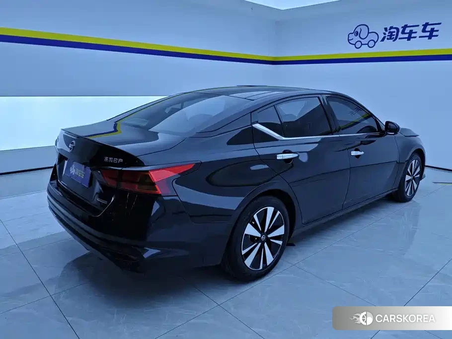 Nissan Altima id 4583732 из Китая 12