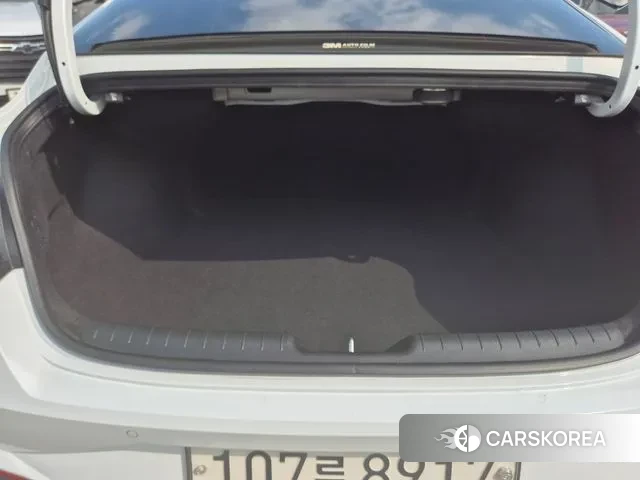 Hyundai Avante (CN7) id 2986047 из Кореи 16