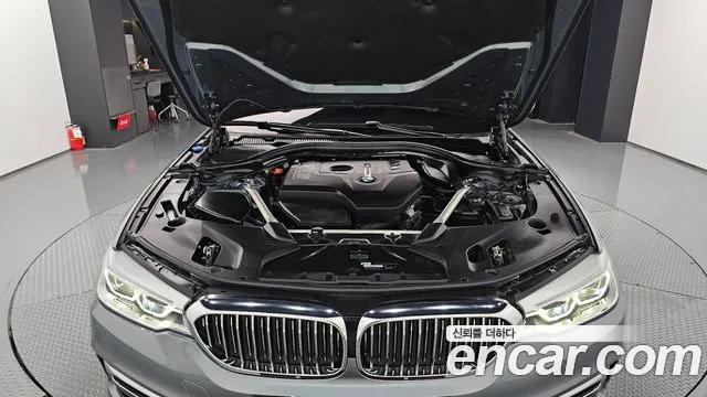 BMW 5 Series (G30) id 2818873 из Кореи 16